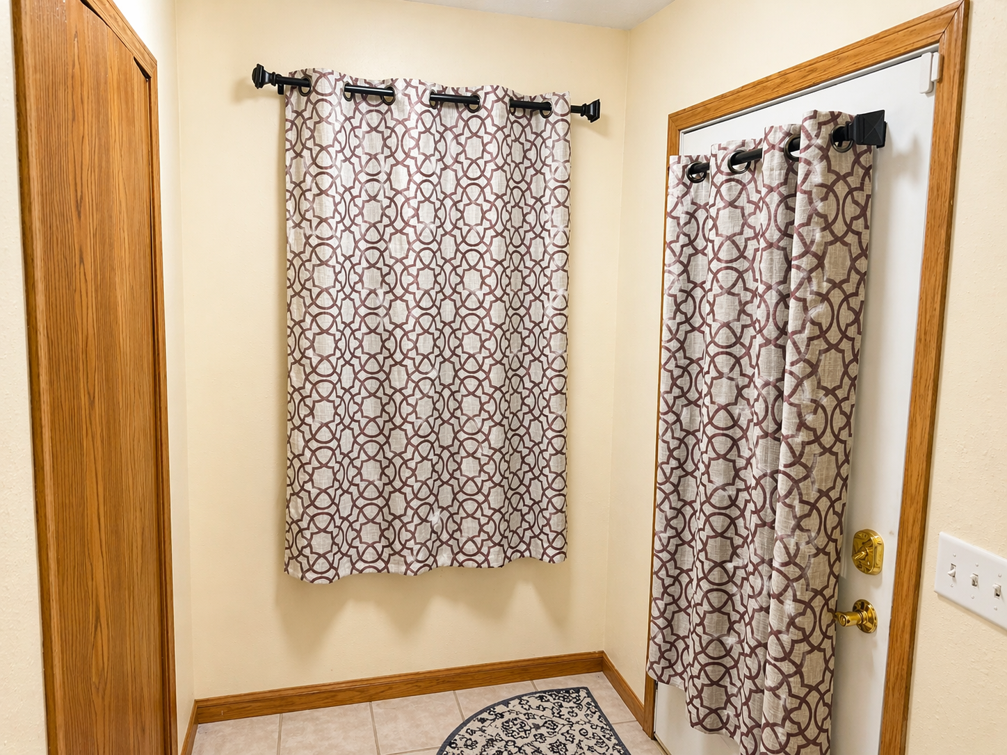 Interior entry detail at the WeChoice AFH residence