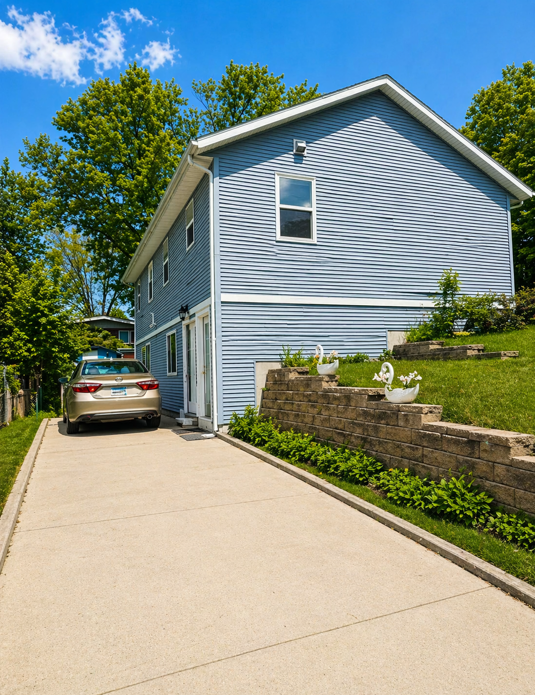 Exterior driveway view of the WeChoice AFH residence